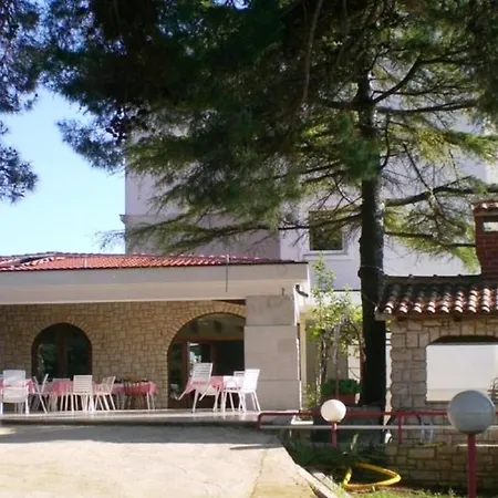 Arianna Mare Bed & Breakfast *